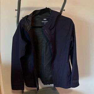 Uniqlo Blocktech Navy Hooded Short Rain Jacket women’s M